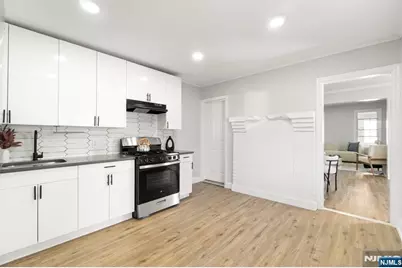 13 Orange Place, Irvington, NJ 07111 - Photo 11