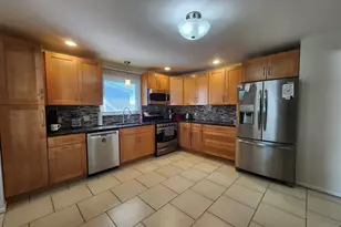 830 Pennsylvania Ave, Lyndhurst Township, NJ 07071 - Photo 19