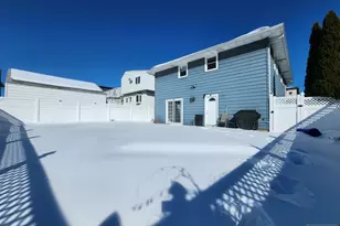 830 Pennsylvania Ave, Lyndhurst Township, NJ 07071 - Photo 31