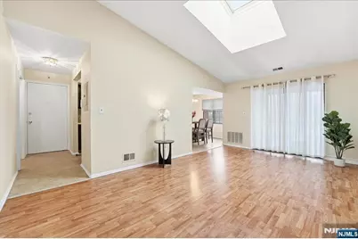 297 Alpine Way C #C, Woodbridge Township, NJ 07095 - Photo 1