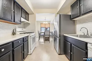 297 Alpine Way C, Woodbridge Township, NJ 07095 - Photo 3