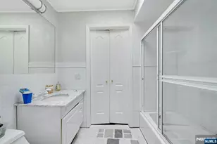 38 Geraldine Rd, Englewood Cliffs, NJ 07632 - Photo 27