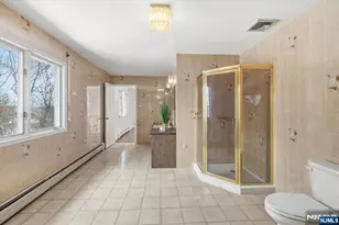 360 Valley View Ave, Paramus, NJ 07652 - Photo 23