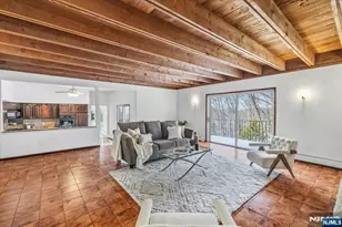 360 Valley View Ave, Paramus, NJ 07652 - Photo 13