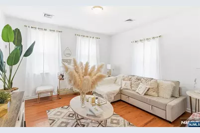 135 Dixon Avenue, Paterson, NJ 07501 - Photo 21