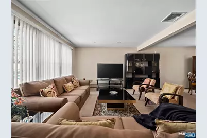 5 Woodland Road, Bloomfield, NJ 07003 - Photo 3