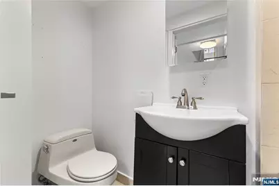 649 Ogden Avenue, Teaneck Township, NJ 07666 - Photo 19