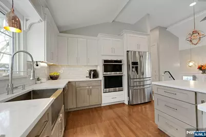 30-06 Morlot Avenue, Fair Lawn, NJ 07410 - Photo 5