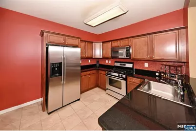 175 Rochelle Avenue 301 #301, Rochelle Park Township, NJ 07662 - Photo 13