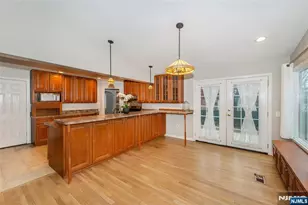 35 Taggart Way, Saddle Brook Township, NJ 07663 - Photo 5
