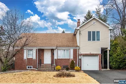 35 Taggart Way, Saddle Brook Township, NJ 07663 - Photo 3