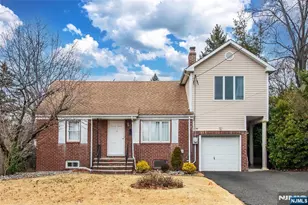 35 Taggart Way, Saddle Brook Township, NJ 07663 - Photo 3