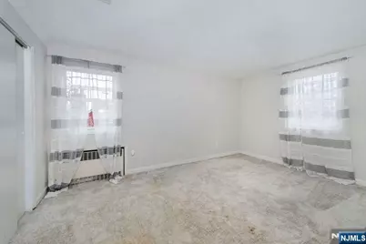 35 Taggart Way, Saddle Brook Township, NJ 07663 - Photo 17