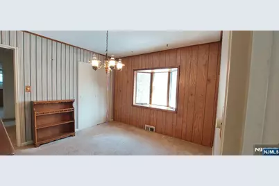 412 Flaker Drive, Wyckoff Township, NJ 07481 - Photo 15