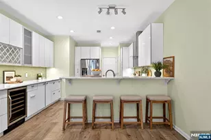 4 Generals Ln, Totowa, NJ 07512 - Photo 15