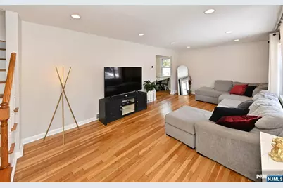262 Spring Valley Avenue, Hackensack, NJ 07601 - Photo 3