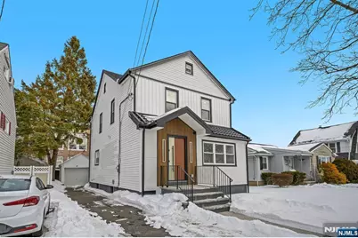 309 Ottawa Avenue, Hasbrouck Heights, NJ 07604 - Photo 3