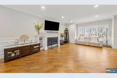 532 6th Street A #A, Palisades Park, NJ 07650 - Photo 7