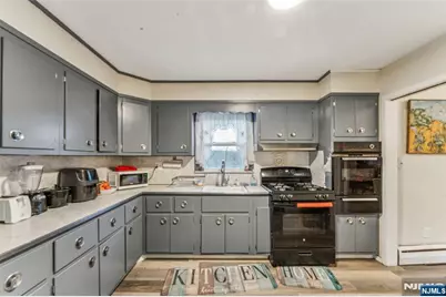 18 Gifford Court, Maplewood, NJ 07040 - Photo 15