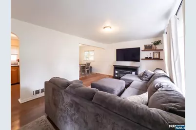 19 Bedford Road, Dumont, NJ 07628 - Photo 3