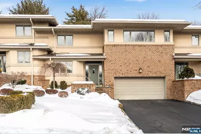 19 Fox Run Road, Allendale, NJ 07401 - Photo 1