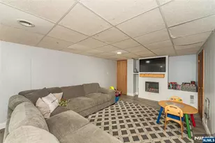 38 Fremont Terrace, West Milford, NJ 07438 - Photo 15