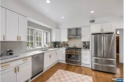 215 Brinckerhoff Court, Englewood, NJ 07631 - Photo 23