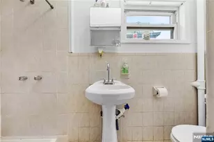 30 N 11th St, Newark, NJ 07107 - Photo 13