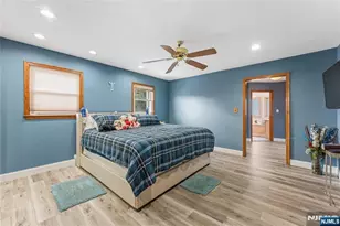 9 Chalen Ct, Pompton Lakes, NJ 07442 - Photo 11