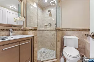 9 Chalen Ct, Pompton Lakes, NJ 07442 - Photo 21