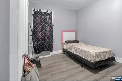 37 Blum Street, Newark, NJ 07103 - Photo 11