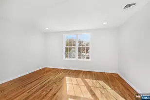 24 Van Pelt Pl C, Little Falls Township, NJ 07424 - Photo 13