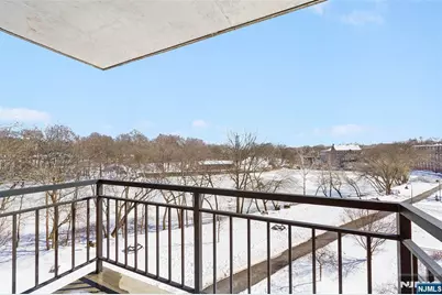 300 Main Street 413 #413, Little Falls Township, NJ 07424 - Photo 23