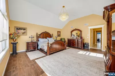 88 Chestnut Ridge Road, Saddle River, NJ 07458 - Photo 25