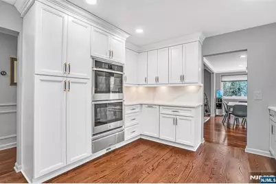 1284 Wellington Avenue, Teaneck Township, NJ 07666 - Photo 9