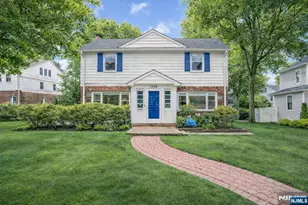 1284 Wellington Ave, Teaneck Township, NJ 07666 - Photo 3