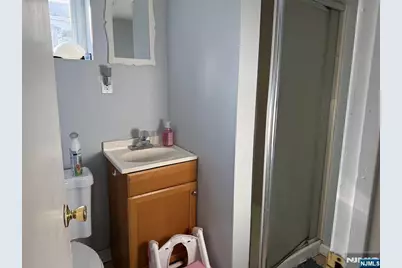 41 Stuyvesant Road, Teaneck Township, NJ 07666 - Photo 21