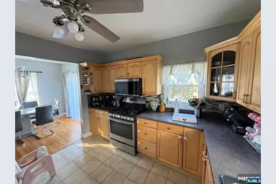 41 Stuyvesant Road, Teaneck Township, NJ 07666 - Photo 5