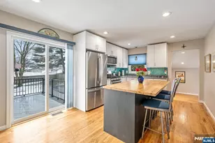 19 Colfax Dr, Pequannock Township, NJ 07440 - Photo 9