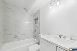 246 Matthews Drive, Newark, NJ 07103 - Photo 37