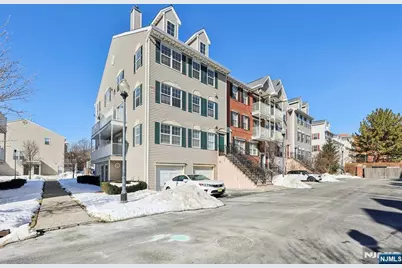 246 Matthews Drive, Newark, NJ 07103 - Photo 5