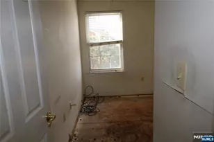 12 Rutgers Dr, Newark, NJ 07103 - Photo 21