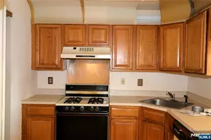 12 Rutgers Dr, Newark, NJ 07103 - Photo 7