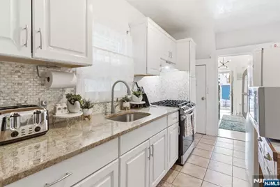 209 Taylor Street, Orange, NJ 07050 - Photo 5
