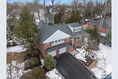 922 Wildwood Road, Oradell, NJ 07649 - Photo 5