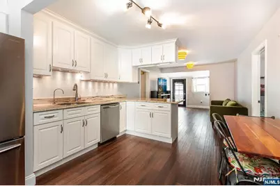 19 Pinecrest Terrace, Wayne, NJ 07470 - Photo 9