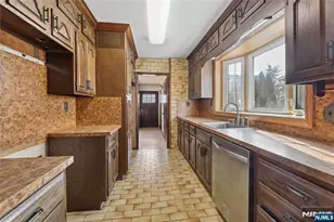 136 Gray St, Bogota, NJ 07603 - Photo 17