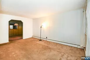 286 Ridgewood Blvd, Washington Township, NJ 07676 - Photo 5