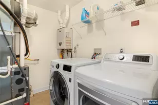 101 Autumn Ct, Little Falls Township, NJ 07424 - Photo 23