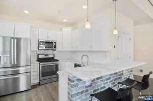 101 Autumn Ct, Little Falls Township, NJ 07424 - Photo 9